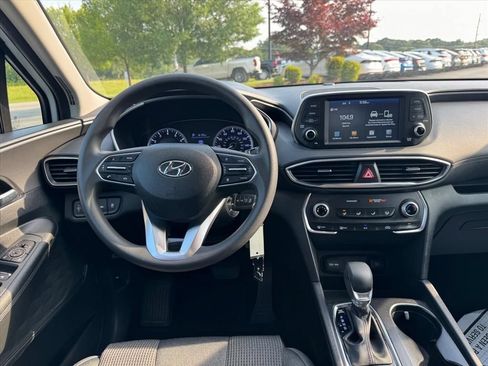 Used 2019 Hyundai Santa Fe SE FWD image 13
