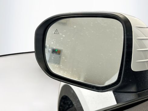 Used 2025 Kia Telluride S image 16