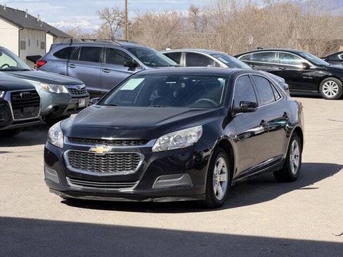Used 2015 Chevrolet Malibu LT image 9