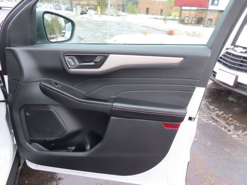 Used 2022 Ford Escape SE w/ Convenience Package image 22