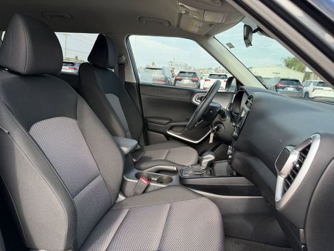 Used 2025 Kia Soul LX w/ LX Technology Package image 34