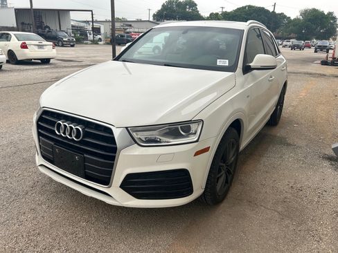 Used 2018 Audi Q3 2.0T Premium w/ Convenience Package FWD image 3