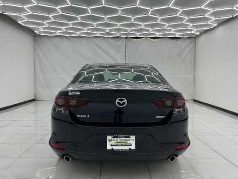 Used 2019 MAZDA MAZDA3 Sedan FWD image 10