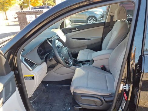 Used 2018 Hyundai Tucson SE image 18