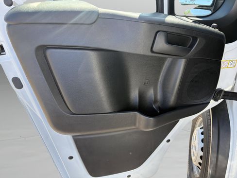 Used 2025 RAM ProMaster 2500 w/ Convenience Group FWD image 23