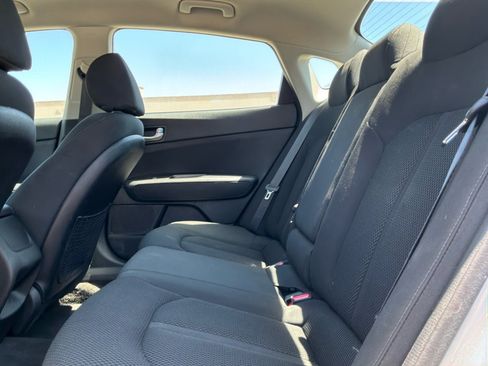 Used 2020 Kia Optima LX FWD image 18