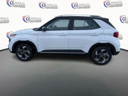 Certified 2025 Hyundai Venue Limited image 8