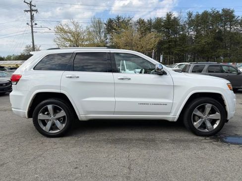 Used 2016 Jeep Grand Cherokee Overland w/ Advanced Technology Group image 6
