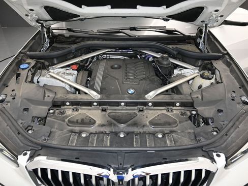 Used 2022 BMW X5 sDrive40i RWD image 12