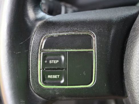 Used 2014 Jeep Wrangler Unlimited Sahara w/ Dual Top Group AWD/4WD image 13