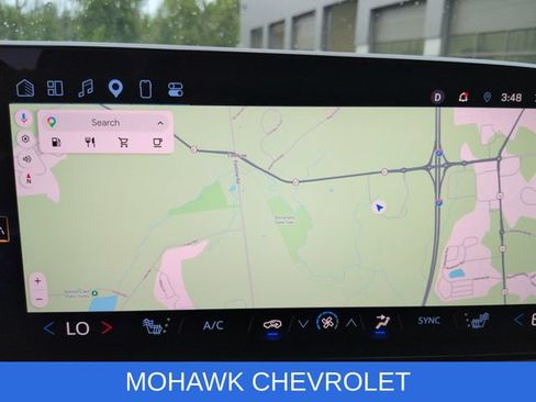 Certified 2024 Chevrolet Traverse LT w/ Trailering Package AWD/4WD image 14