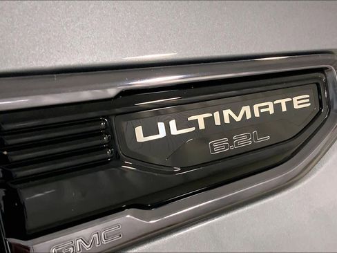 Used 2024 GMC Sierra 1500 Denali Ultimate image 10
