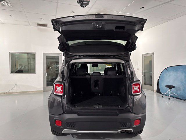 Used 2017 Jeep Renegade Limited FWD image 9