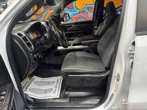 Used 2019 RAM 1500 Big Horn AWD/4WD image 11
