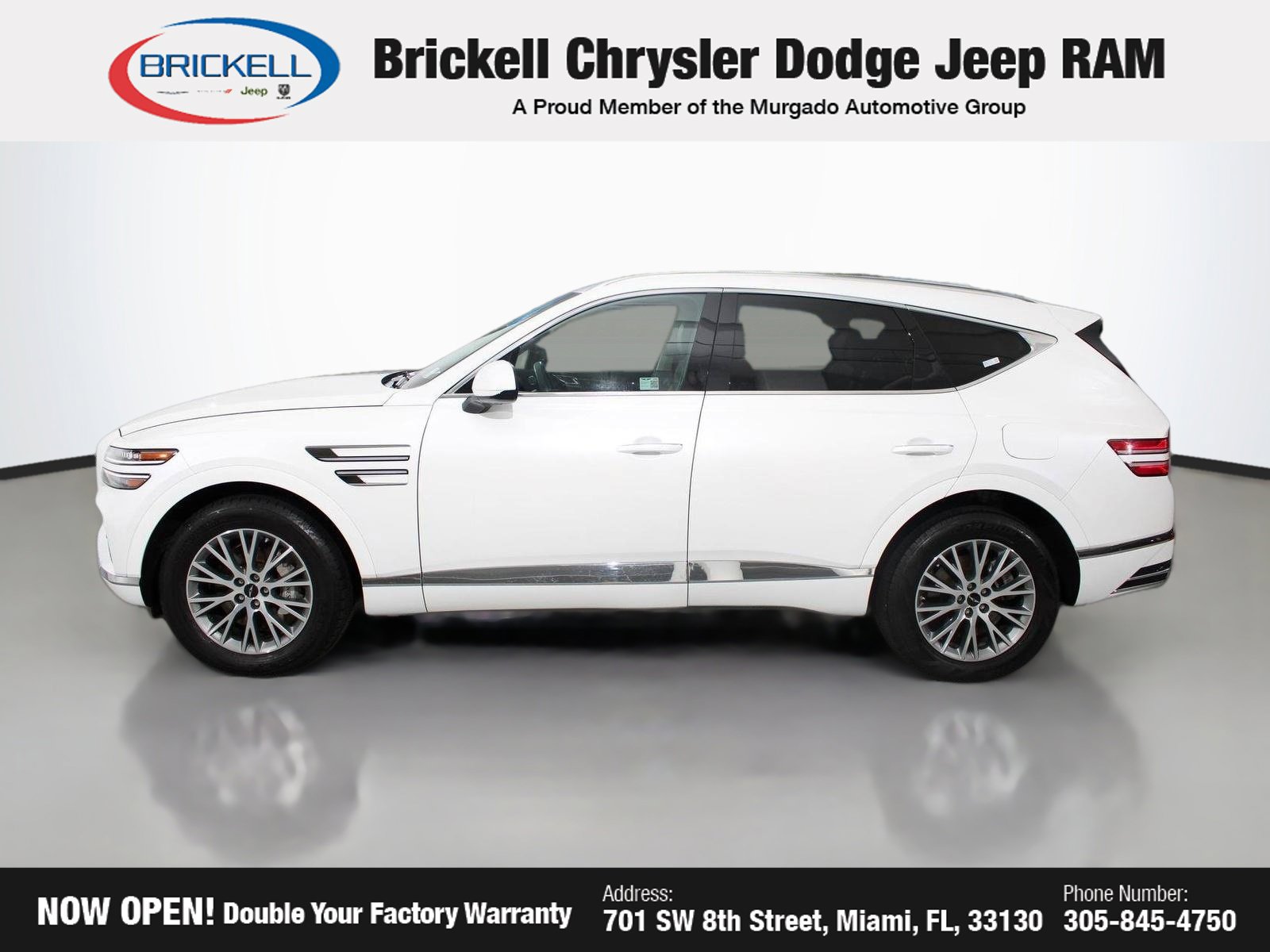 Used 2025 Genesis GV80 2.5T Standard AWD/4WD image 2