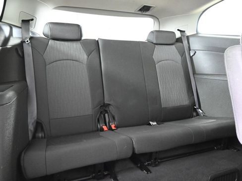 Used 2013 Chevrolet Traverse LT image 16