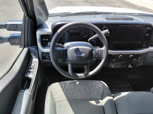 Used 2024 Ford F350 XLT w/ FX4 Off-Road Package AWD/4WD image 12