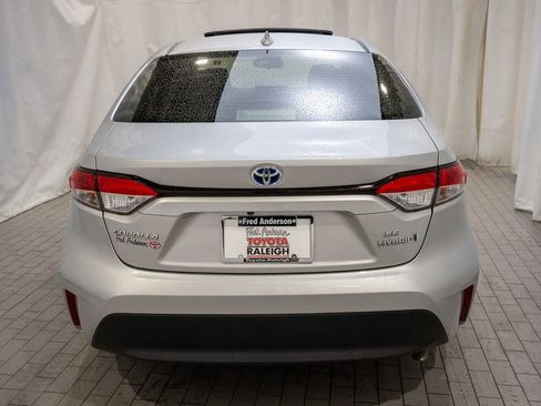 Used 2023 Toyota Corolla LE w/ LE Premium Package image 4