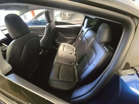 Used 2021 Tesla Model Y Long Range AWD/4WD image 5