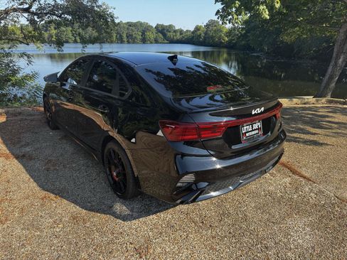 Used 2022 Kia Forte GT-Line FWD image 9