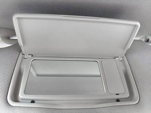 Used 2024 Honda HR-V LX image 31