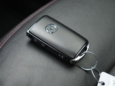 Used 2023 MAZDA CX-5 Carbon Edition image 36