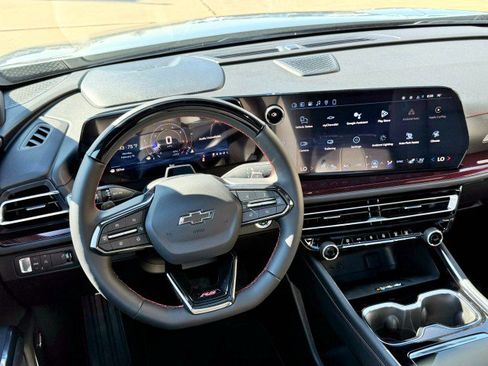 New 2026 Chevrolet Traverse RS FWD image 16