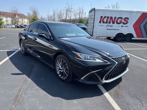 Used 2025 Lexus ES 350 Luxury w/ Accessory Package (Z1) image 2
