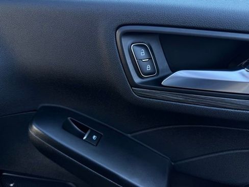 Used 2023 Ford Escape Platinum image 17