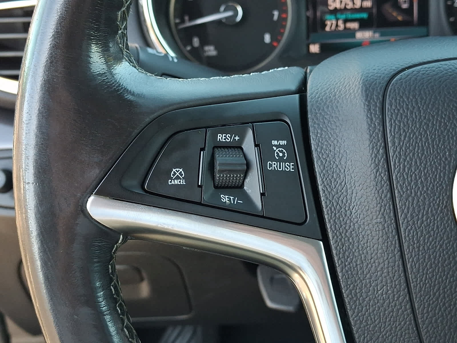Used 2019 Buick Encore Preferred AWD/4WD image 23