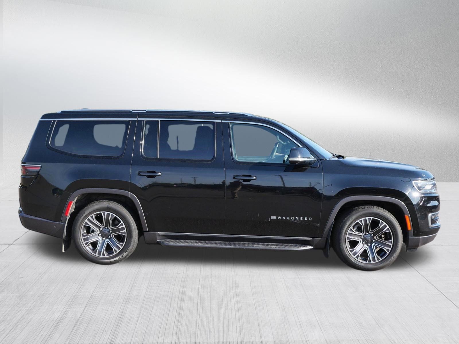 Certified 2022 Jeep Wagoneer Series III w/ Convenience Group I AWD/4WD image 8