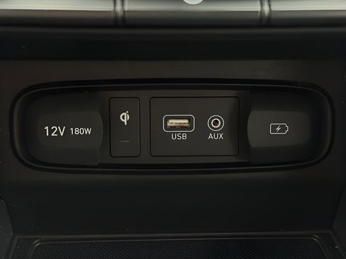 Used 2020 Hyundai Santa Fe Limited AWD/4WD image 29