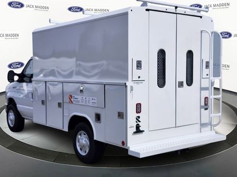 New 2026 Ford E-350 and Econoline 350 Super Duty w/ Power Equipment Group RWD image 3