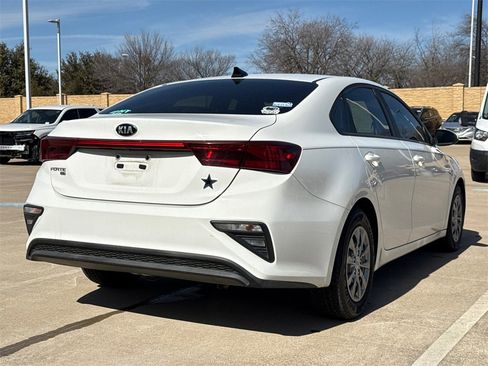 Used 2019 Kia Forte FE image 7