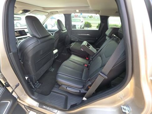 Used 2023 INFINITI QX60 Sensory w/ Vision Package image 24