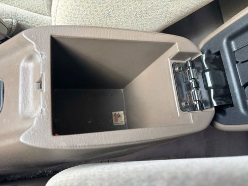 Used 2000 MAZDA Protege DX image 39