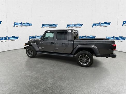 Used 2022 Jeep Gladiator Overland w/ Popular Equipment Package image 7