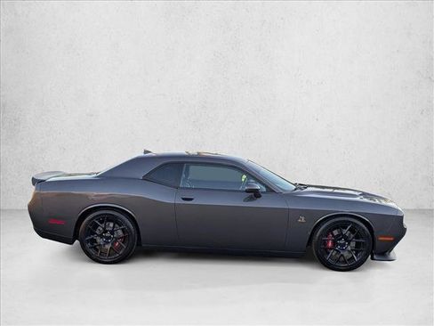 Used 2016 Dodge Challenger R/T Scat Pack w/ Leather Interior Group image 4