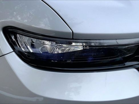 Certified 2025 Jeep Grand Cherokee Altitude image 21