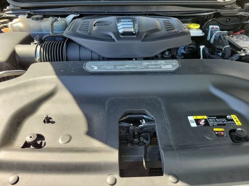 Used 2024 Jeep Wagoneer Series II w/ Flexible Seating Group RWD image 39