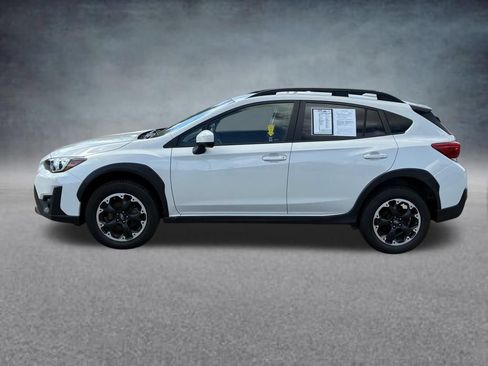 Used 2023 Subaru Crosstrek 2.0i Premium AWD/4WD image 2