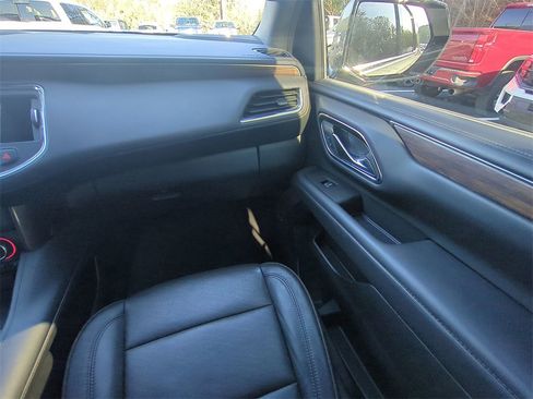 Used 2023 Chevrolet Tahoe High Country w/ Advanced Technology Package image 17