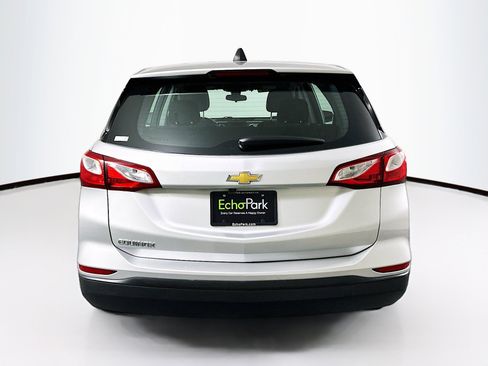 Used 2020 Chevrolet Equinox LS w/ LPO, Floor Liner Package FWD image 7