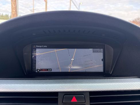 Used 2011 BMW 335i xDrive Sedan w/ M Sport Pkg image 22