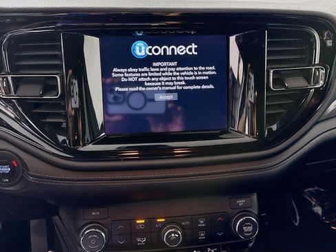 Used 2021 Dodge Durango GT w/ Blacktop Package RWD image 18