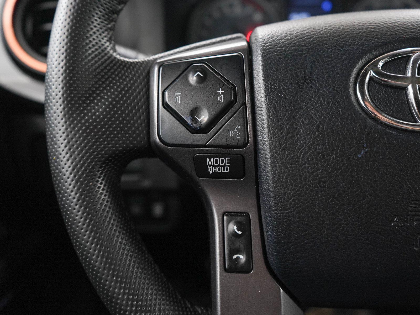 Used 2019 Toyota Tacoma TRD Sport AWD/4WD image 24