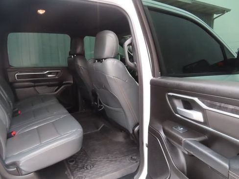 Used 2023 RAM 1500 Big Horn AWD/4WD image 28