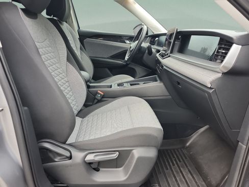 Used 2025 Volkswagen Tiguan S FWD image 20
