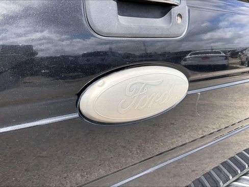 Used 2012 Ford F150 XLT w/ XLT Chrome Pkg image 25