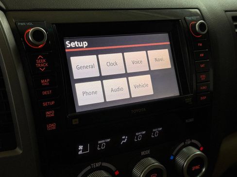 Used 2011 Toyota Sequoia Platinum image 50